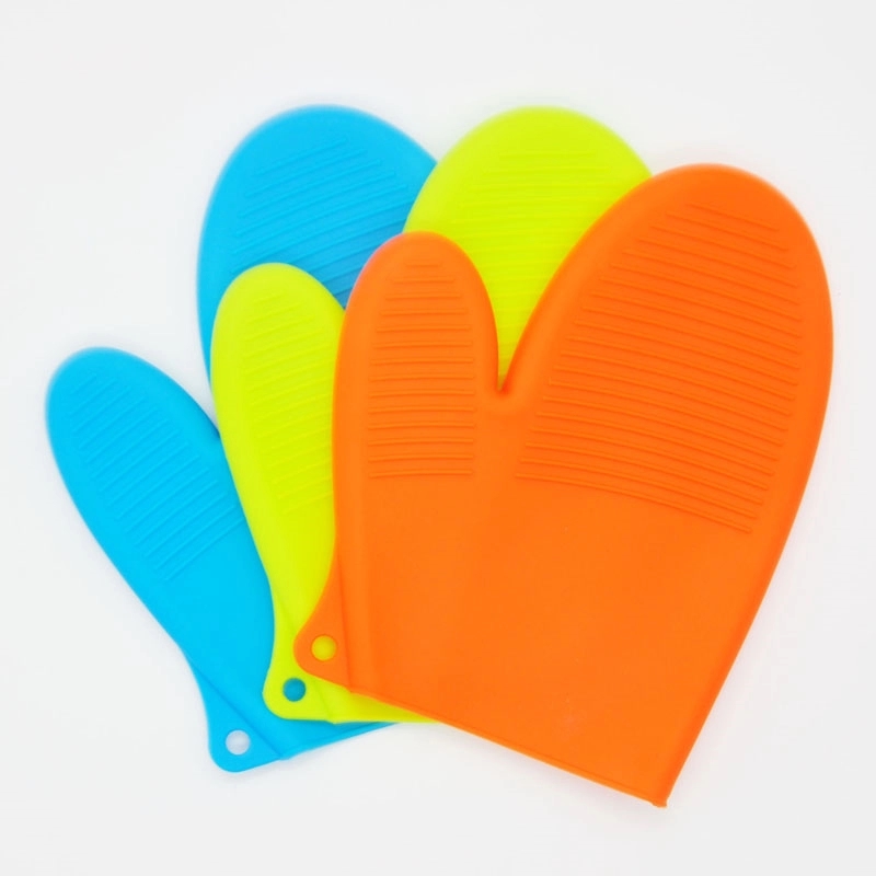 Heat Resistant Silicone Oven Mitt 3
