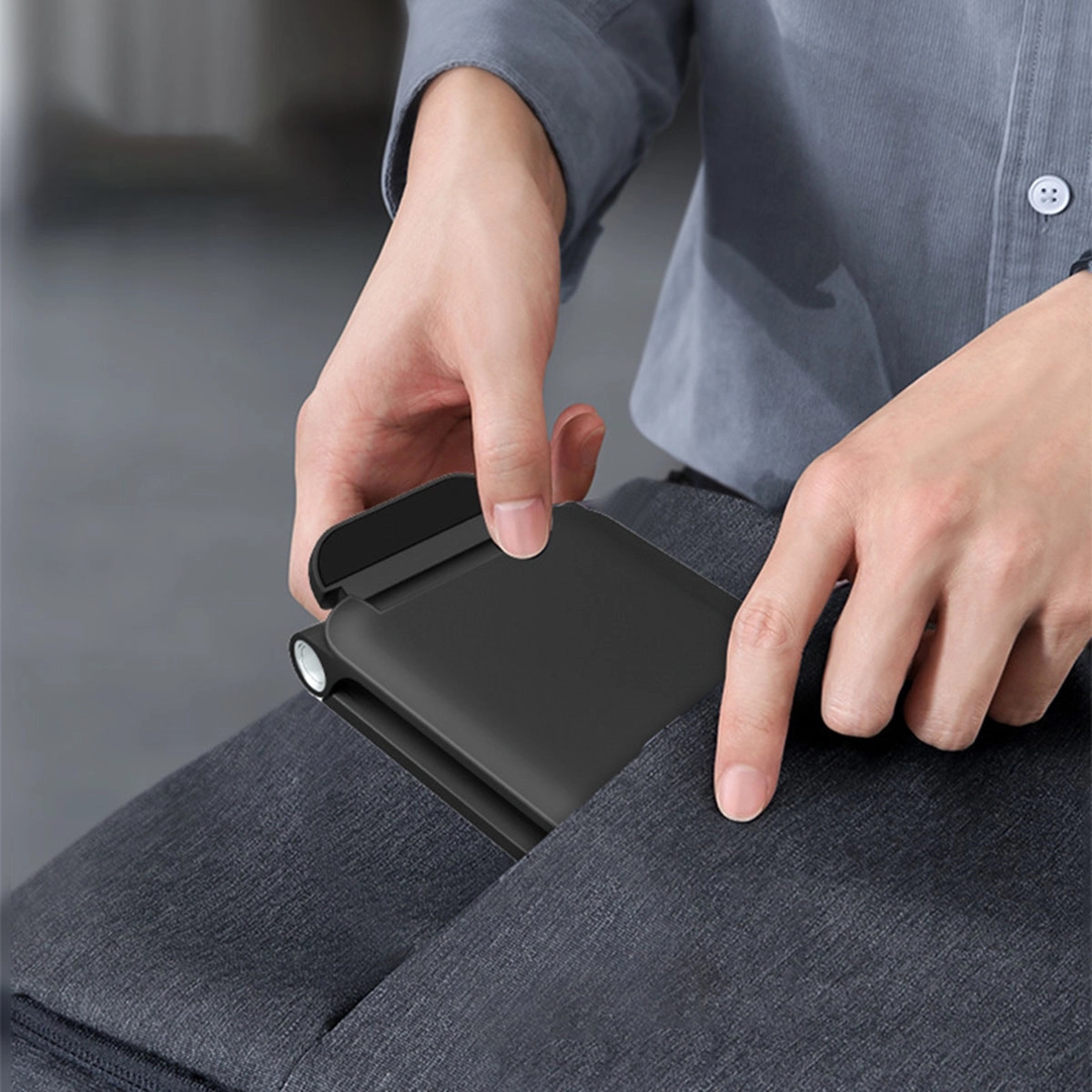 Folding 3 In 1 Wireless Charger 5
