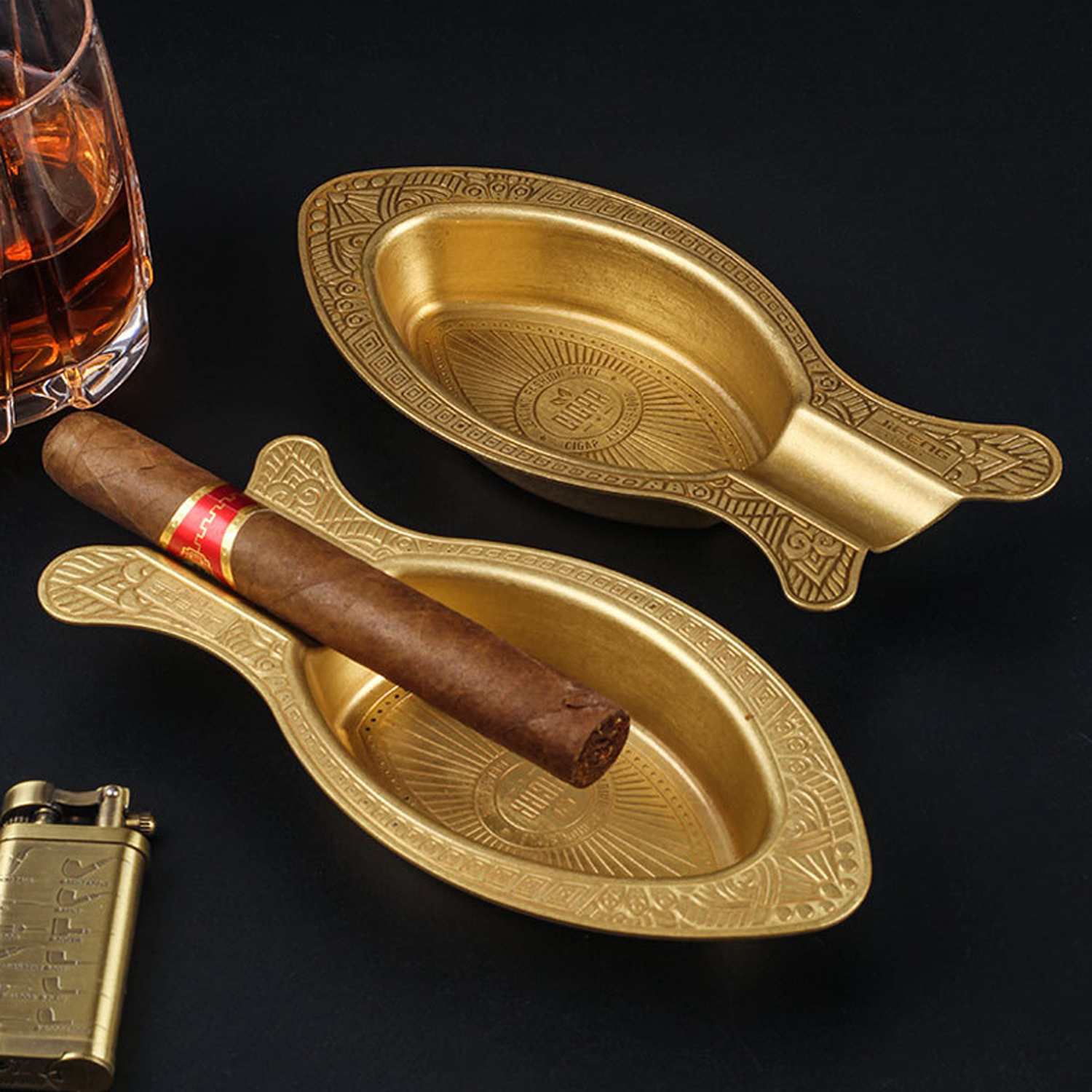 Vintage Fish-Shaped Ashtray 1