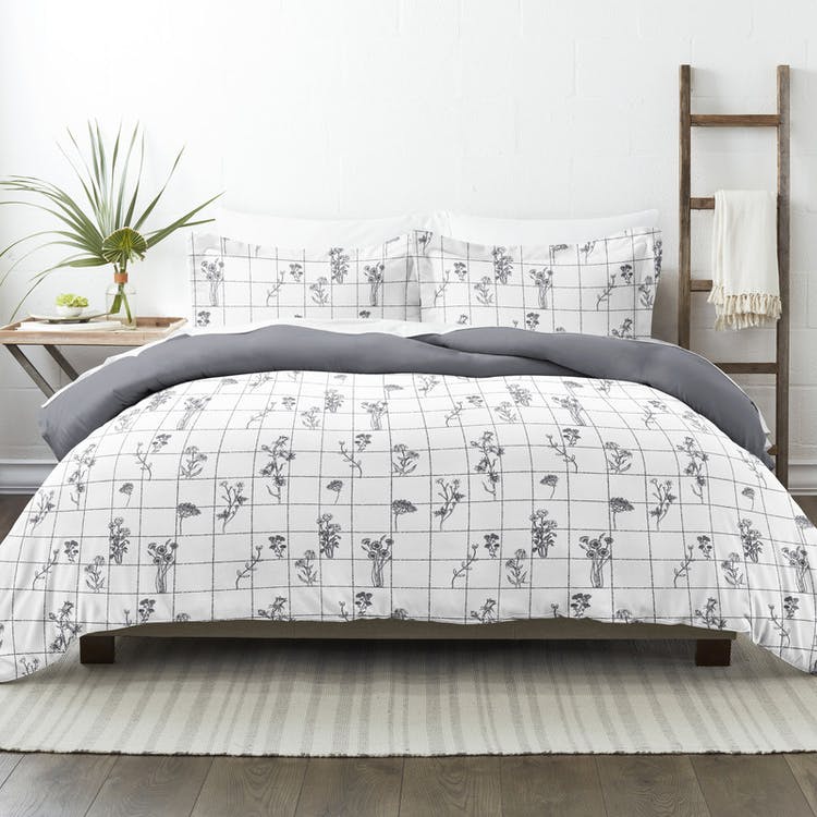 Reversible Duvet Cover Sets - Flower Field King 3 Piece 1