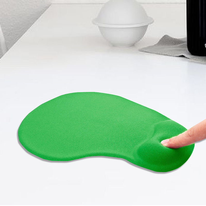 Ergonomic Mouse Pad W/Wrist Support 15
