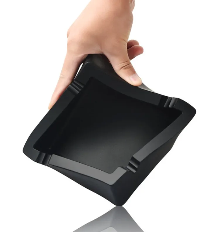 Silicone Ashtray 2