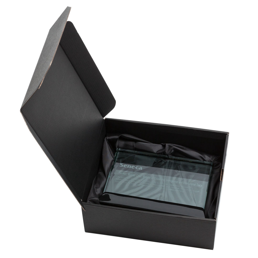 Walkerton VividPrint™ Award - Starfire/Walnut (Horiz) 7