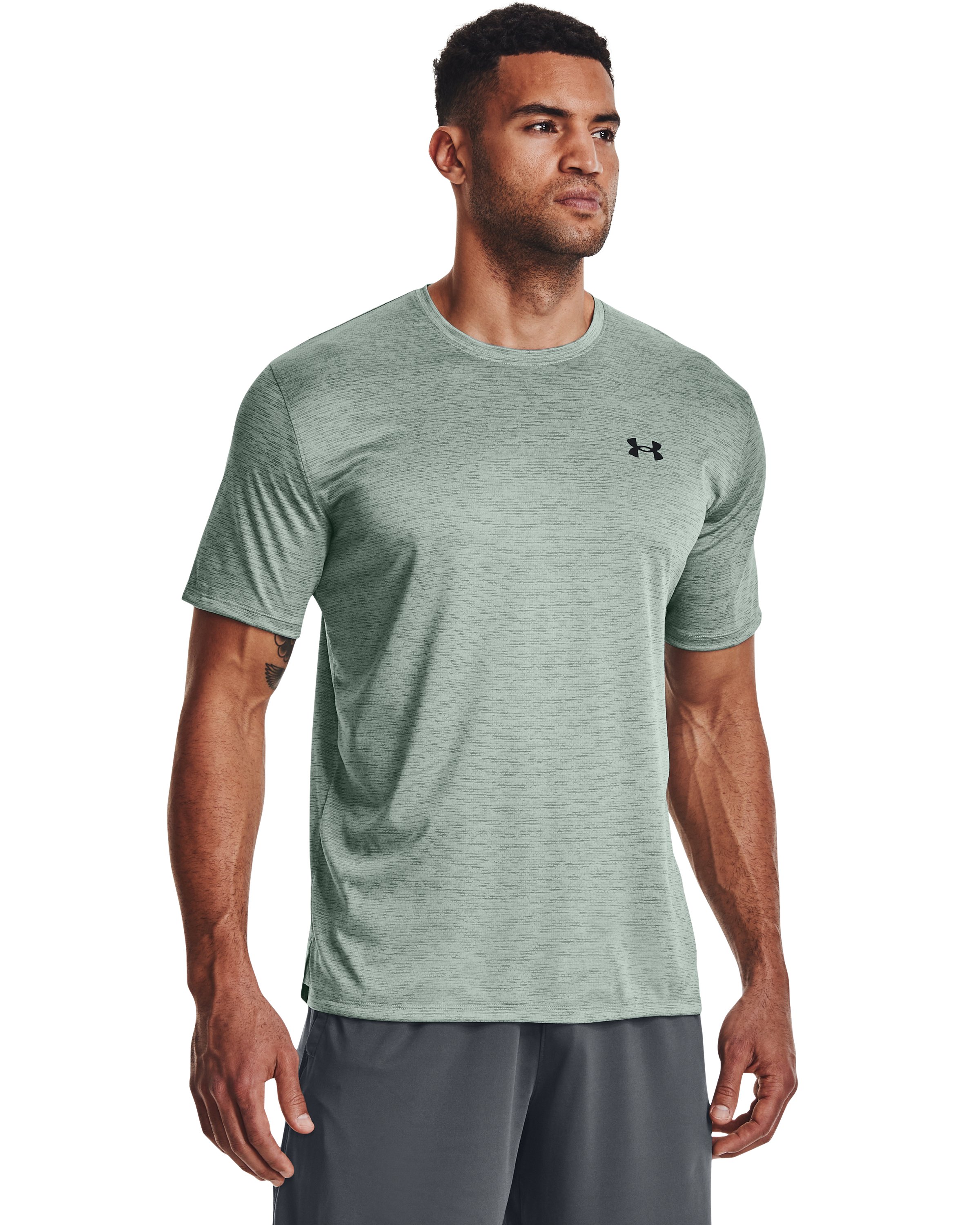 UA Vent 2.0 Men's Training Short Sleeve 28