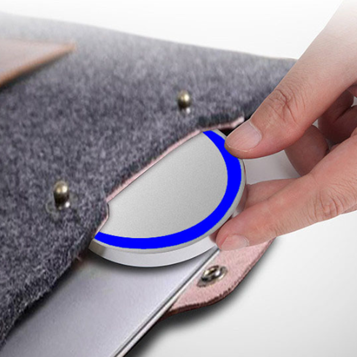 Q5 Qi Wireless Phone Charger Pad for Smartphones 2