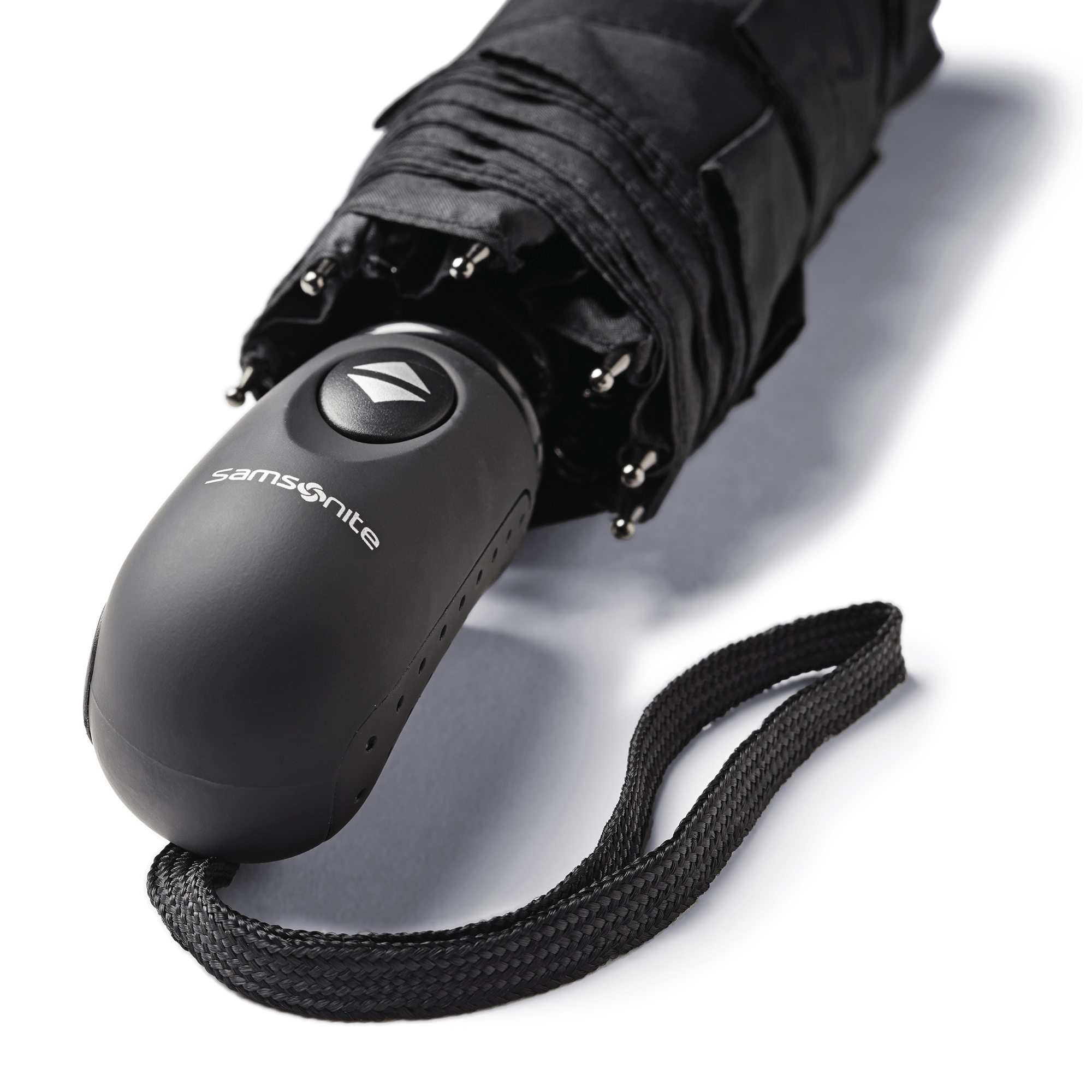 Samsonite Windguard Auto Open/Close Umbrella 8