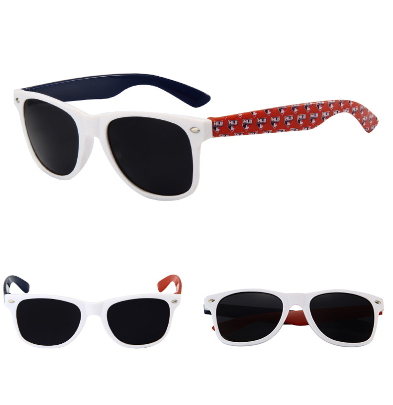 Custom Unisex Sunglasses 2