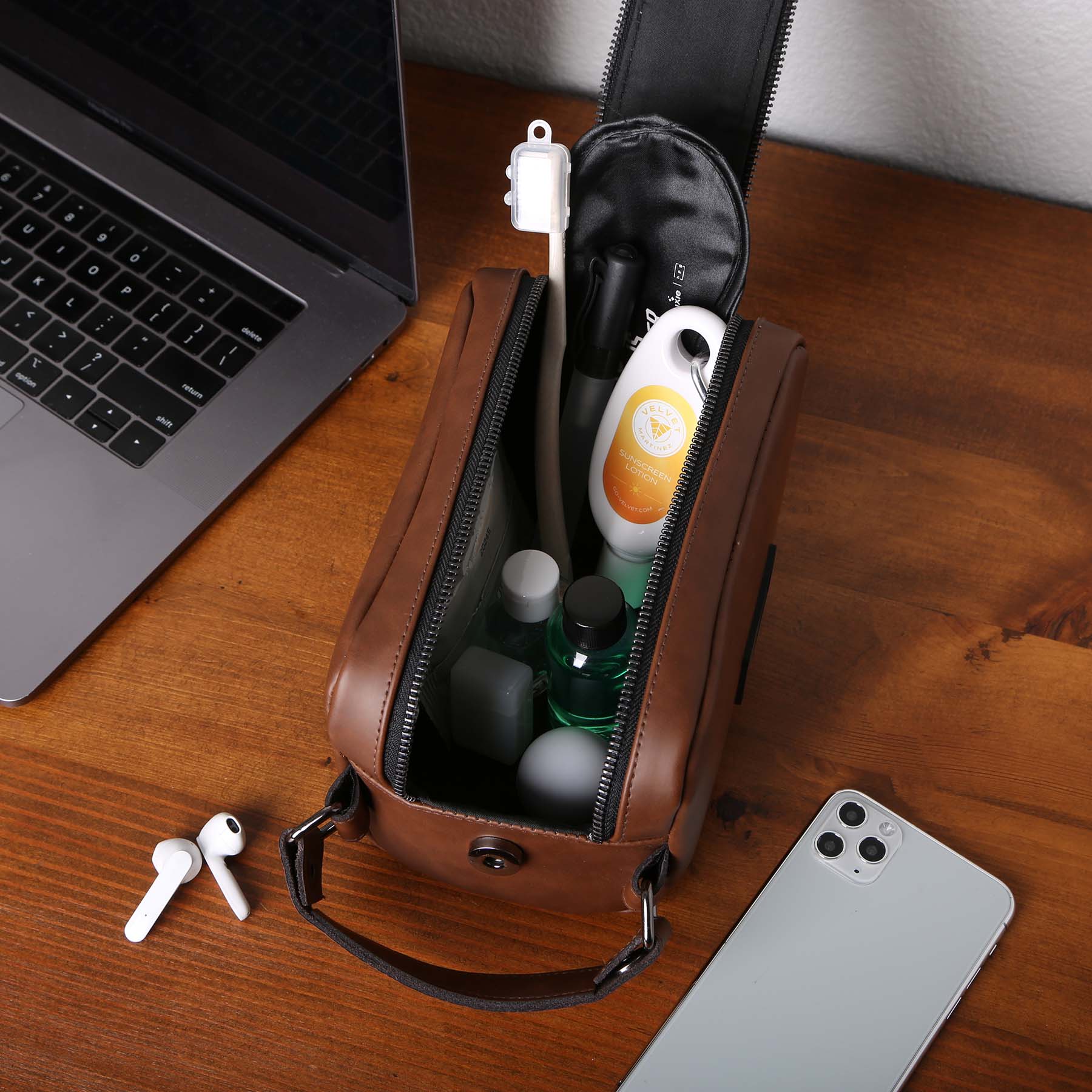 Del Mar Dopp Kit 9