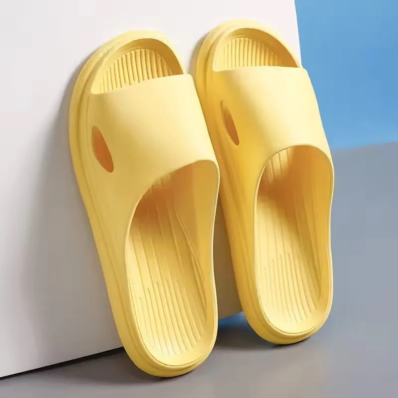 Universal Slipper Sandals 6