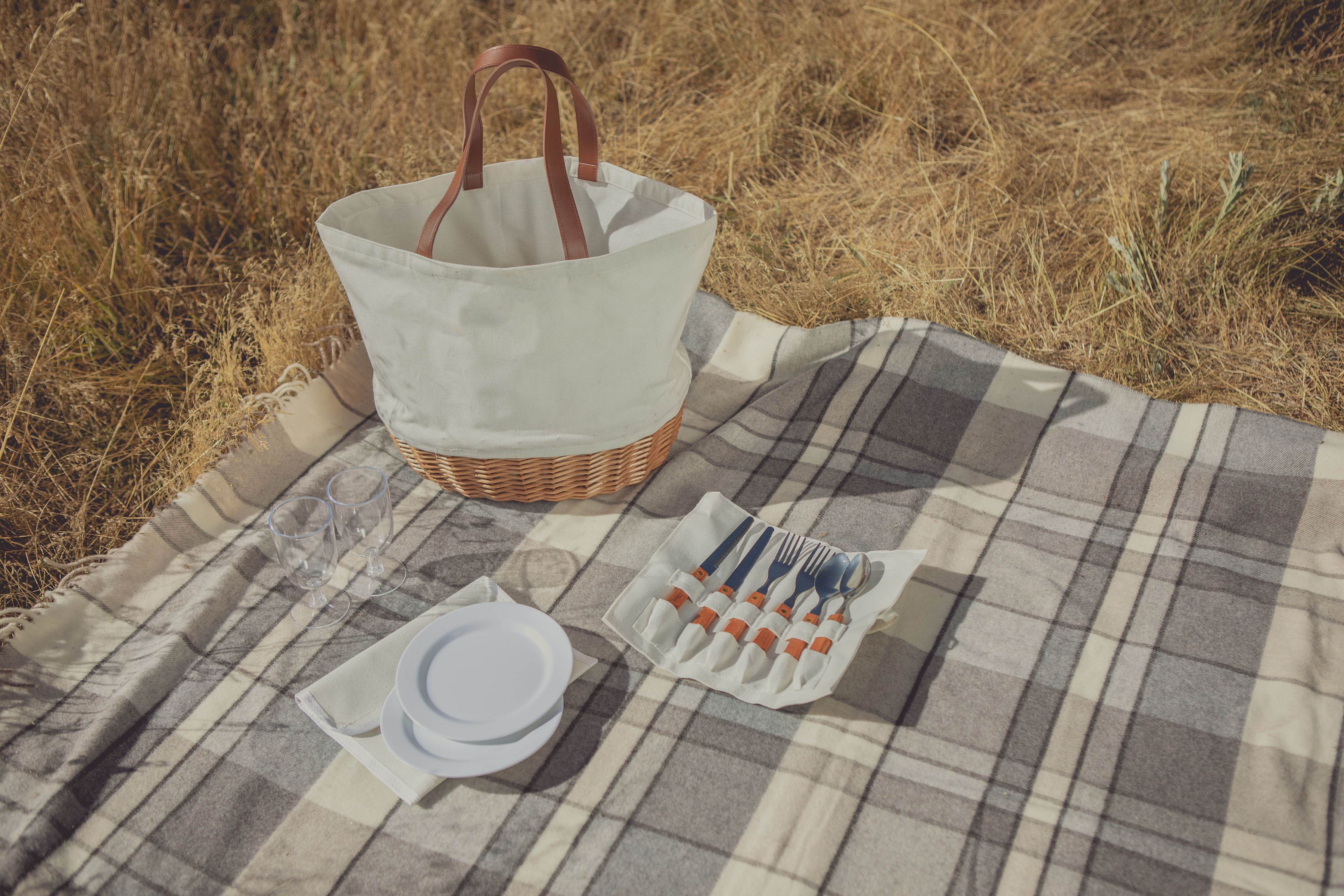 Promenade Picnic Basket 8