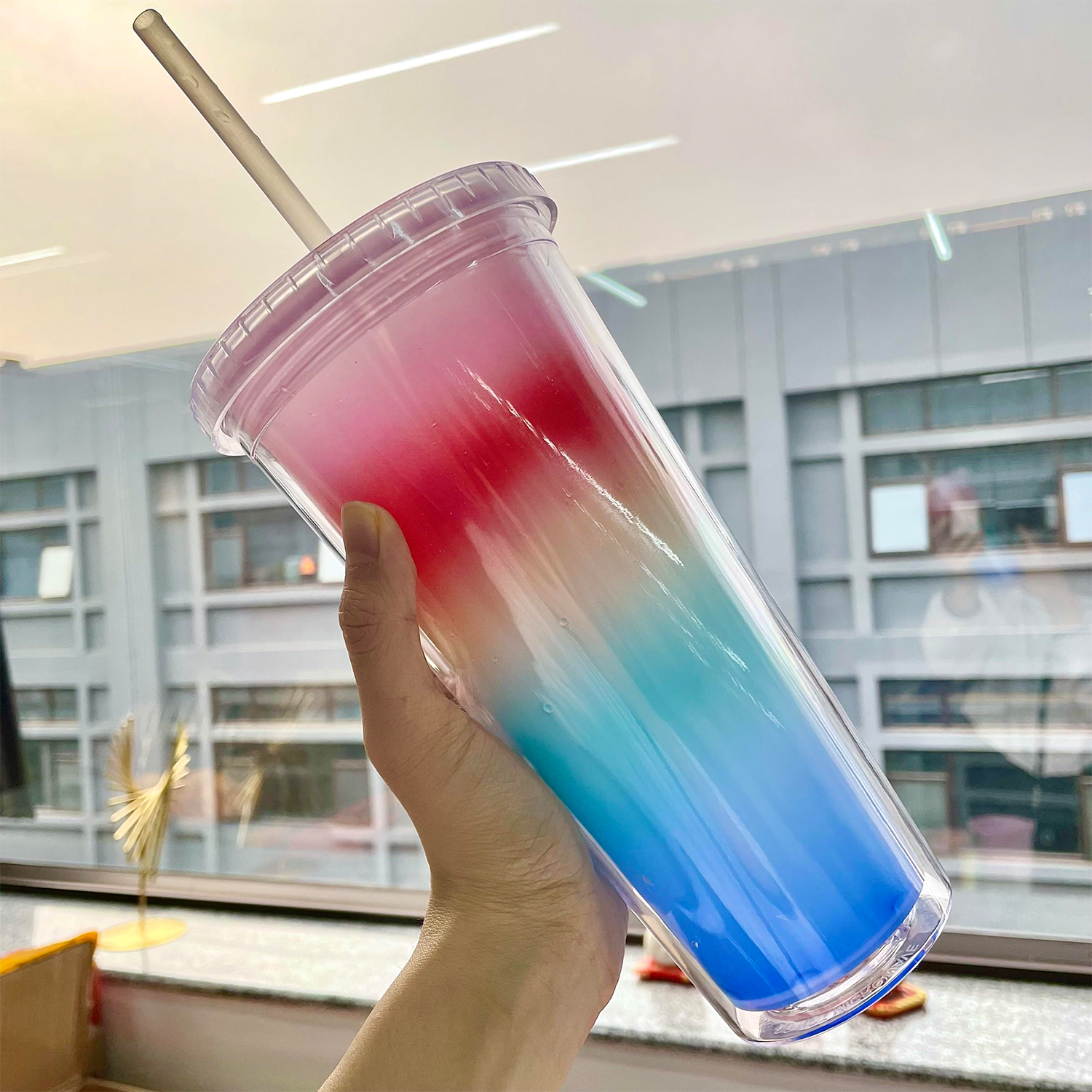 24oz BPA Free Plastic Color Changing Water Bottle With Straw 5