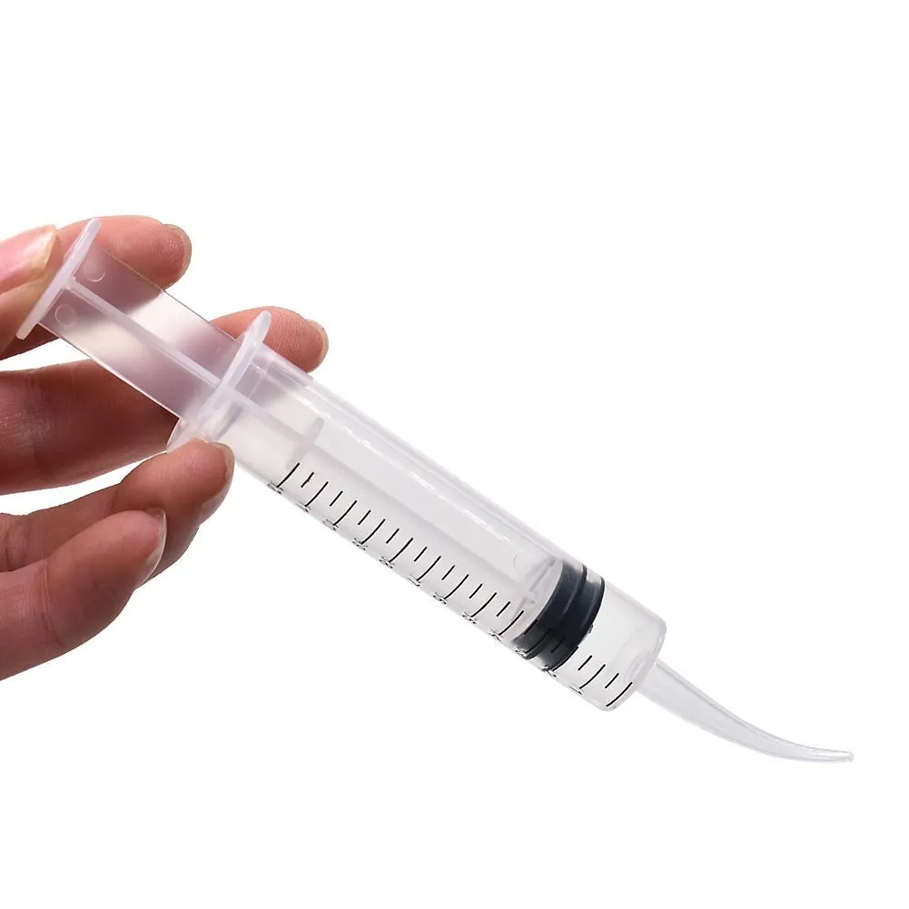 Dental Irrigation Syringe with Curved Tip 4