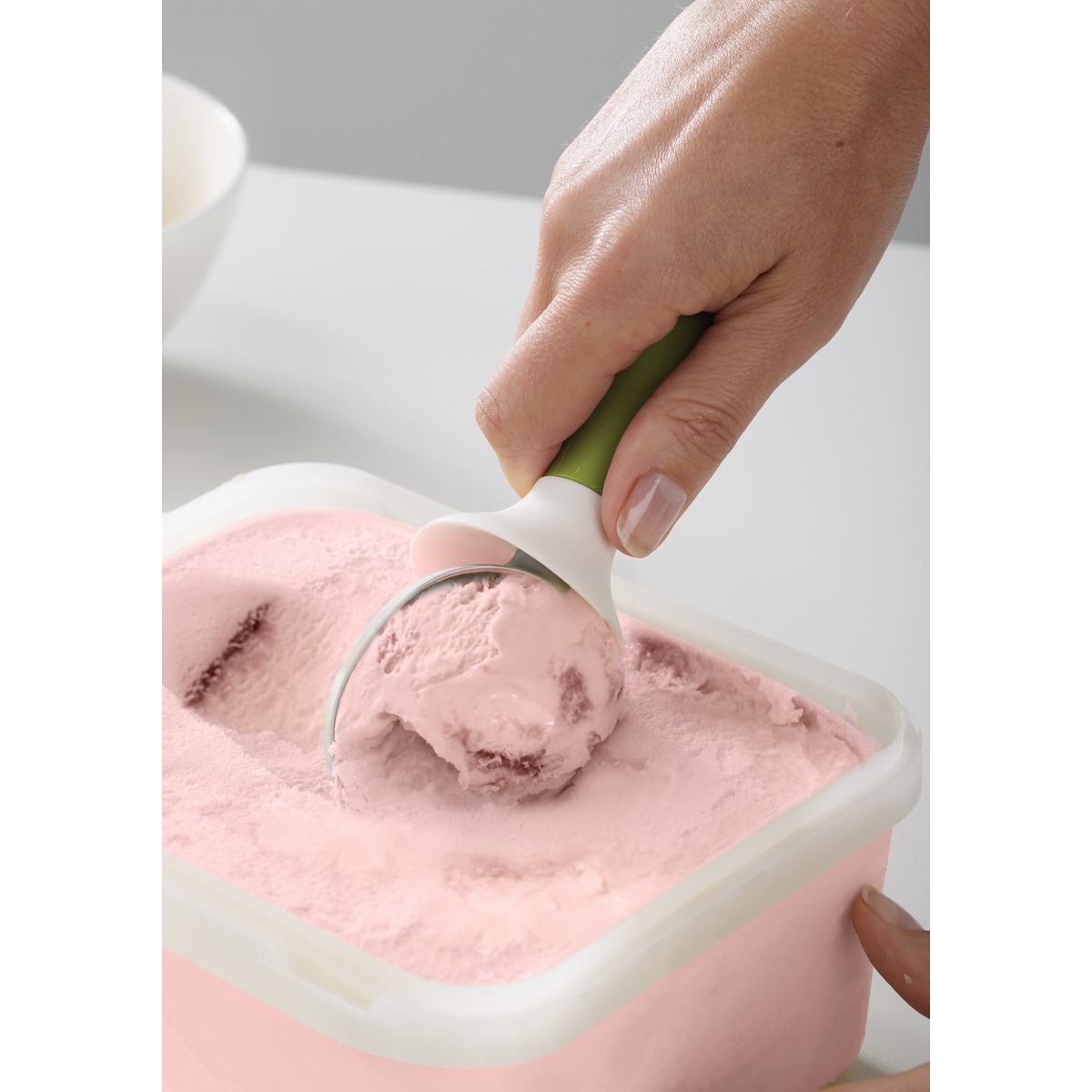 Joseph Joseph® Dimple™ Green Ice-cream Scoop 8