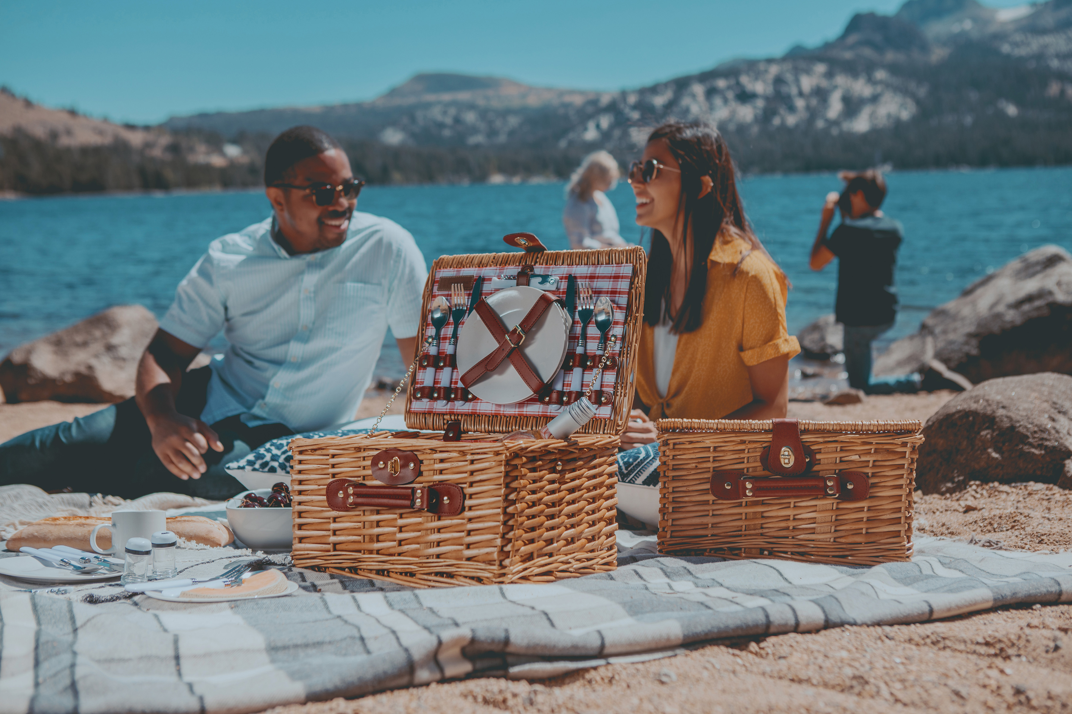 Catalina Picnic Basket 3