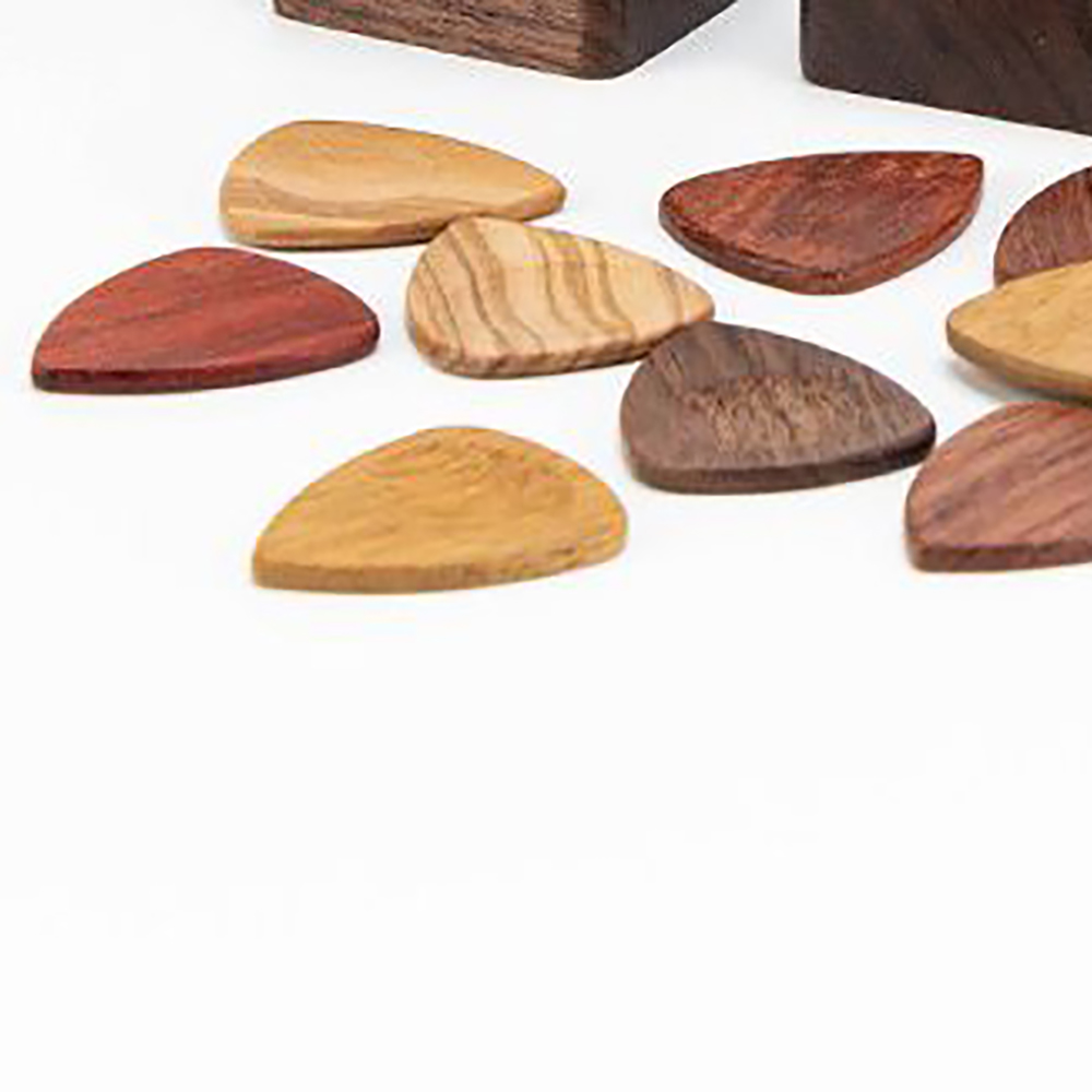 Wood guitar picks 1