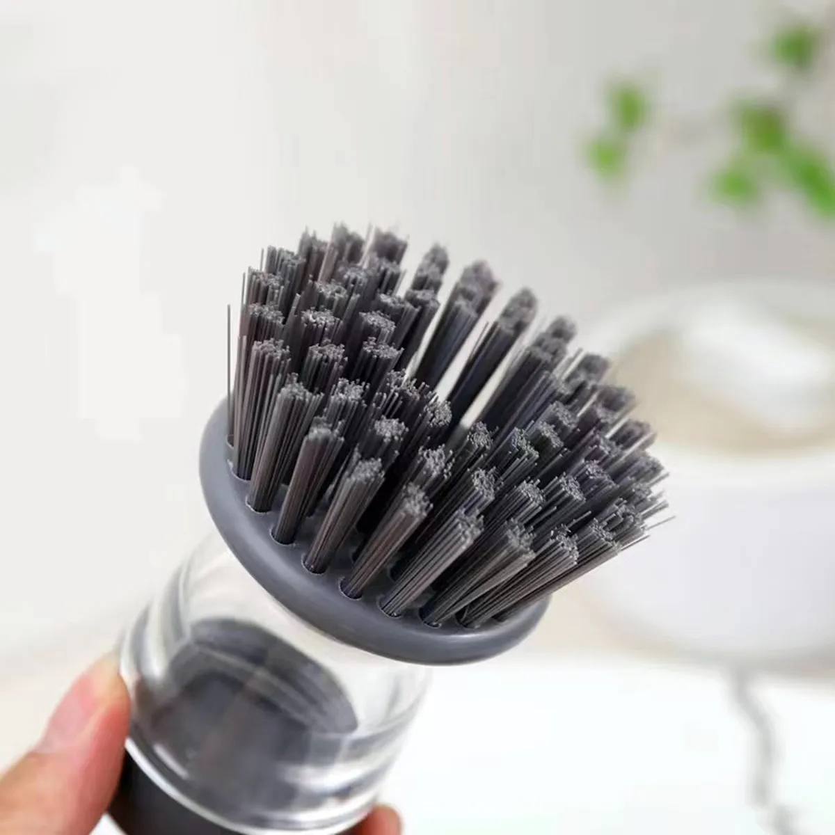 Kitchen Water Sprayed Cleaning Scrub Brush 2