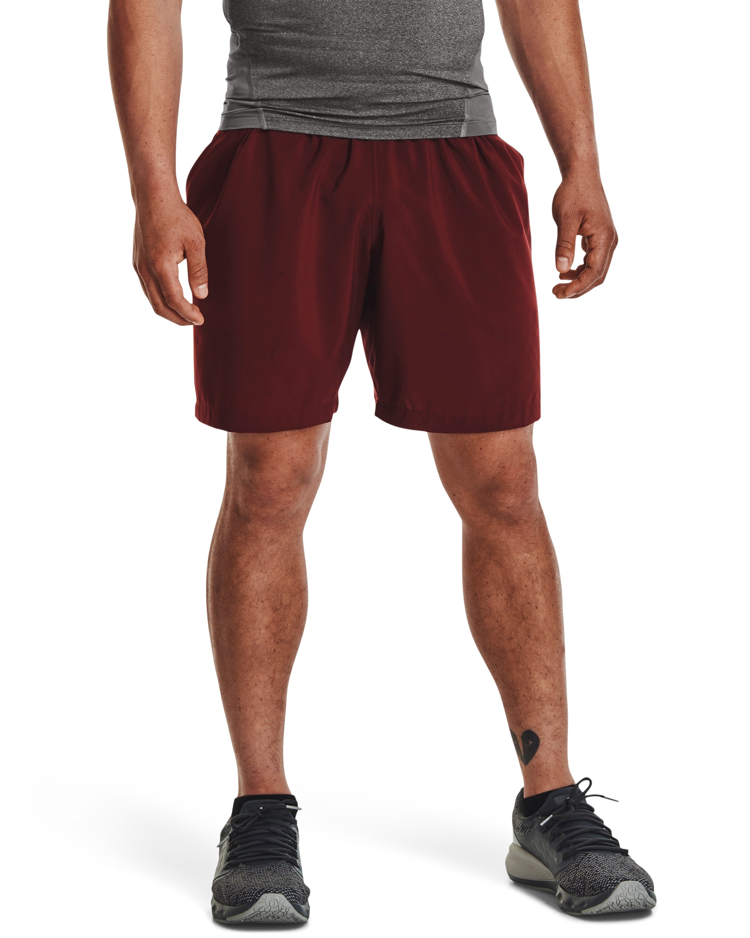 UA Woven Graphic Men's 8.25 Shorts 16