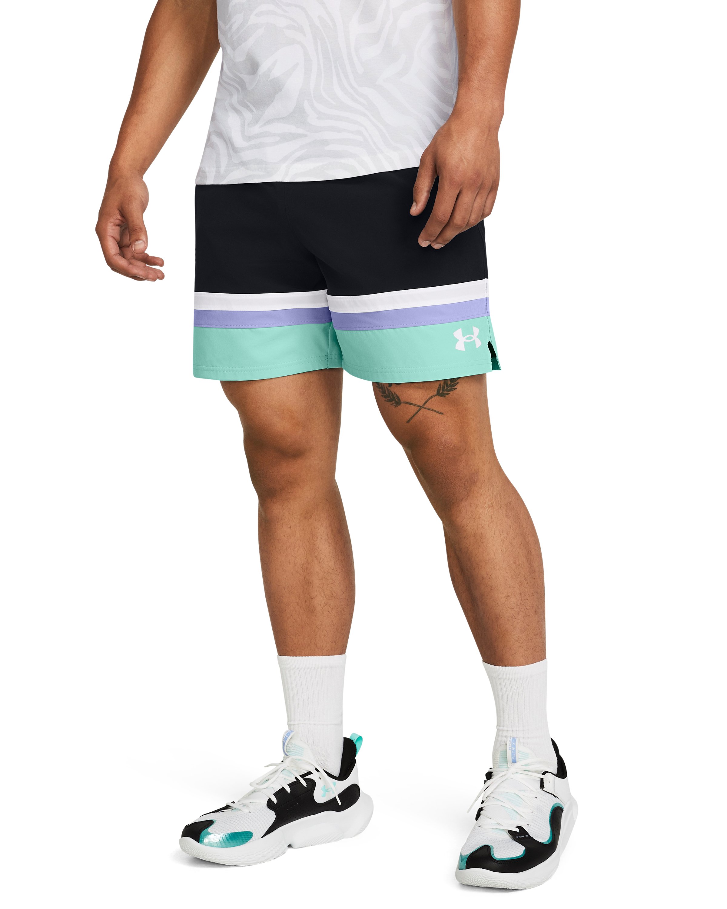 UA Baseline Woven Men's 7 Shorts 8