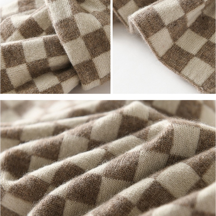 Checkerboard Knitted Scarf 3