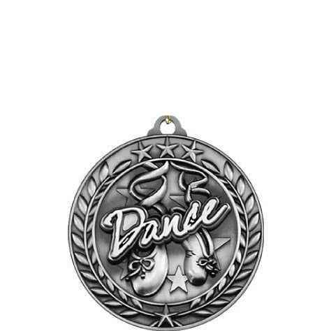 Wreath Antique Medallion - Arts and Education 19