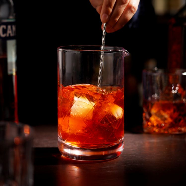Viski® Crystal Mixing Glass 10