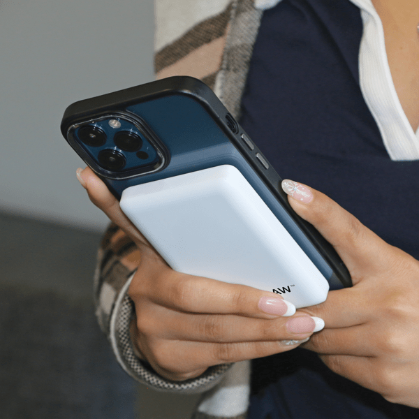 Lion Energy CLAW 10000 mAh Magsafe PD20W Fast Charge Powerbank 41