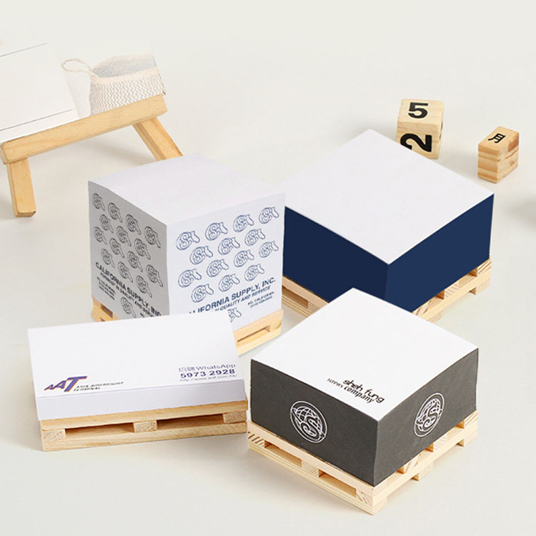 Cube Sticky Note 2