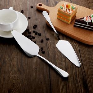 Triangle Serrated Cake Spatula Cutter 25