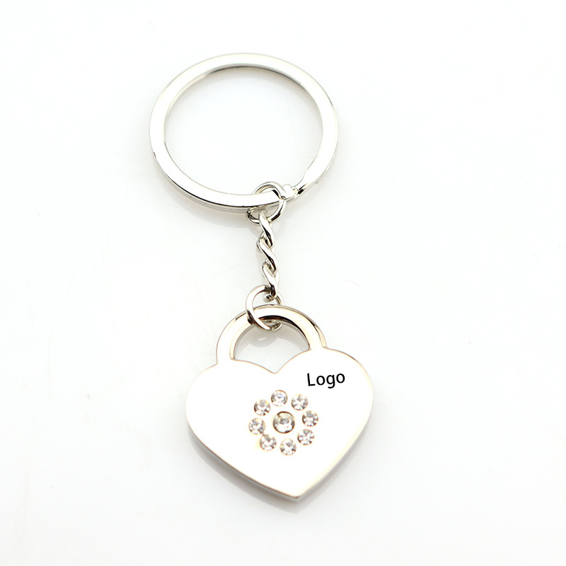 Diamond-Studded Heart Shape Metal Keychain 5