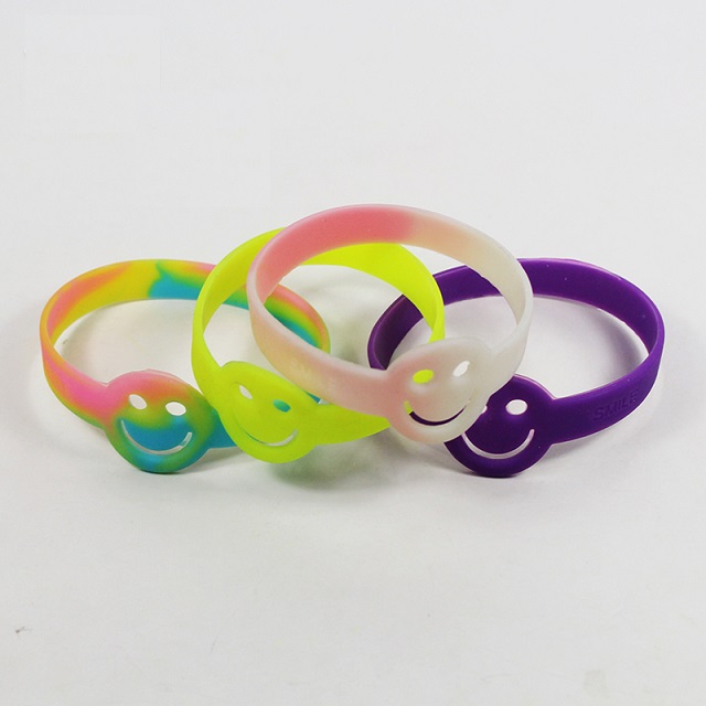 Individually Packaged Figured Silicone Wristband 1