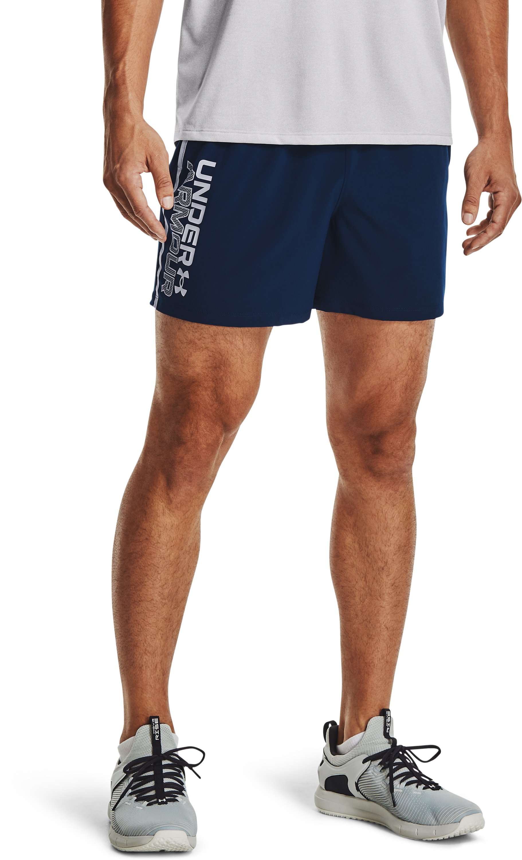 Men's UA Qualifier 5 Wordmark Shorts 3