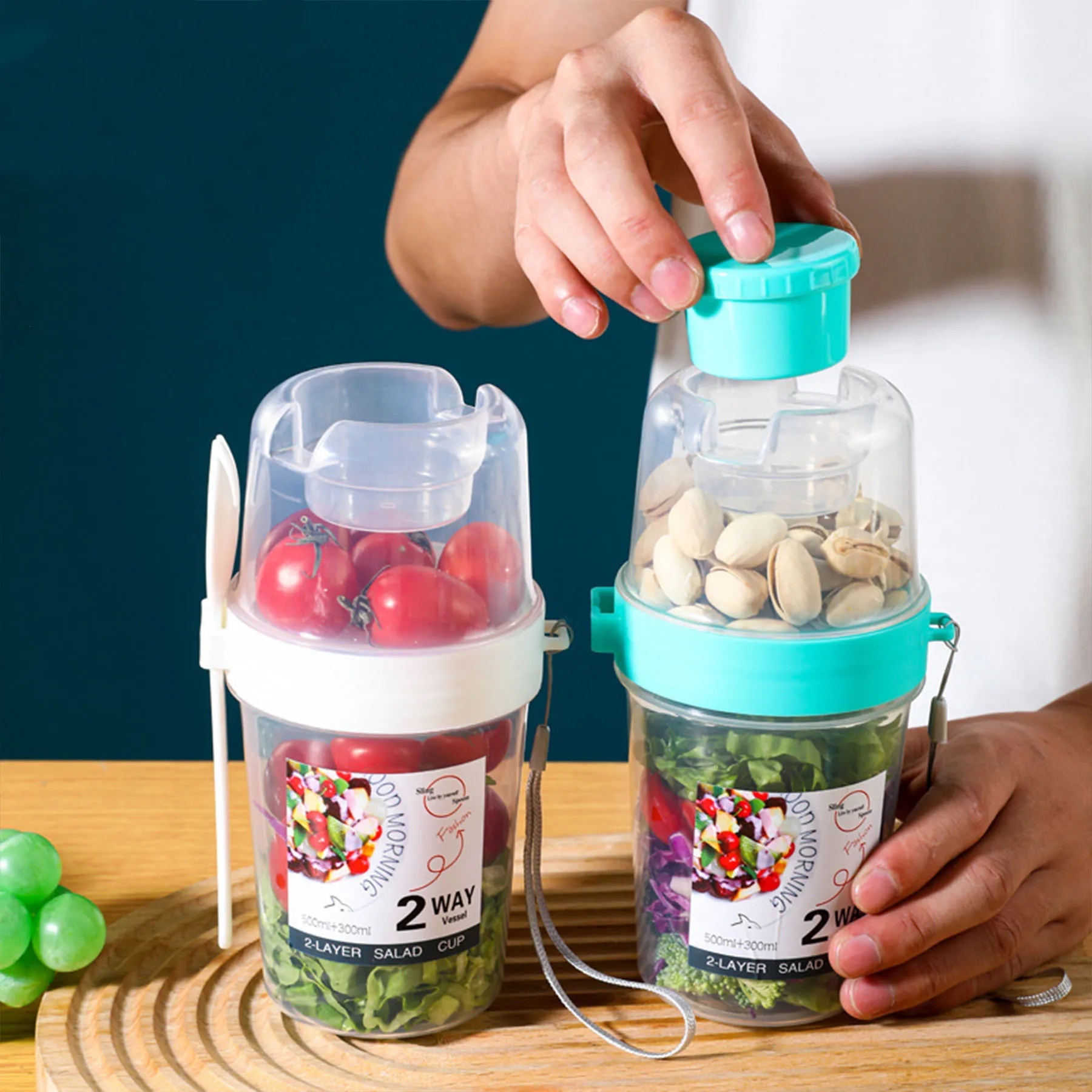 Salad Shaker Cup with Lids and Fork 8