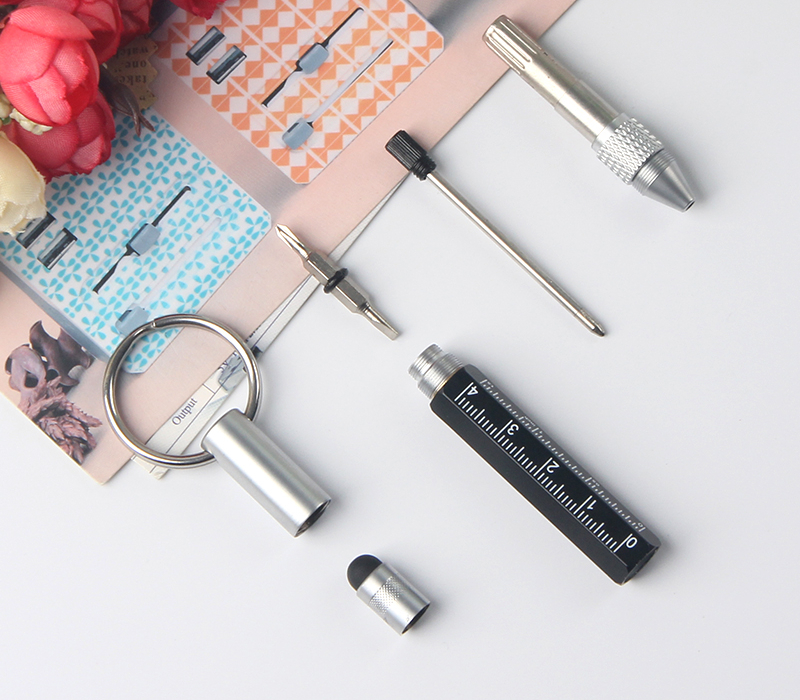 4-in-1 Multifunction Tool Pen 3