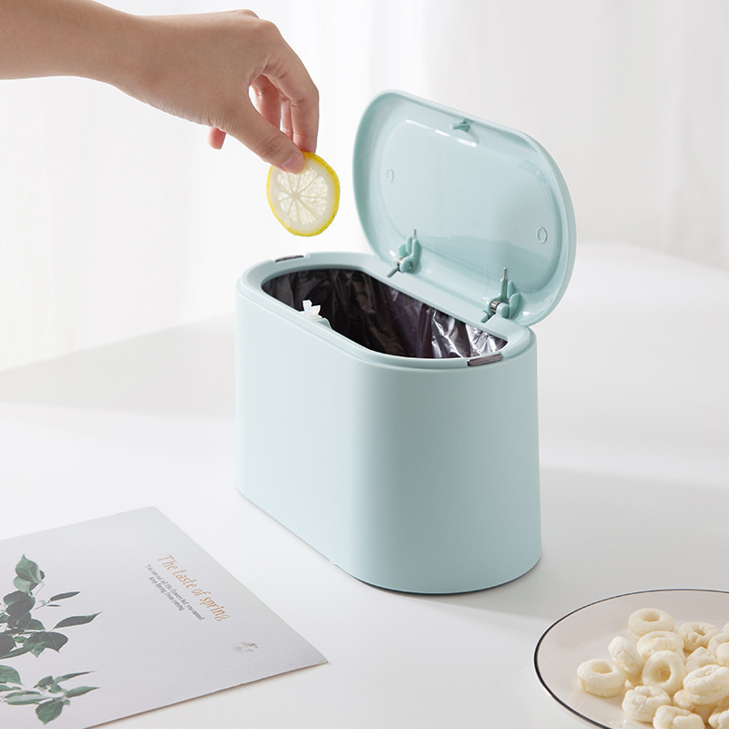 Mini Trash Can with Lid 20