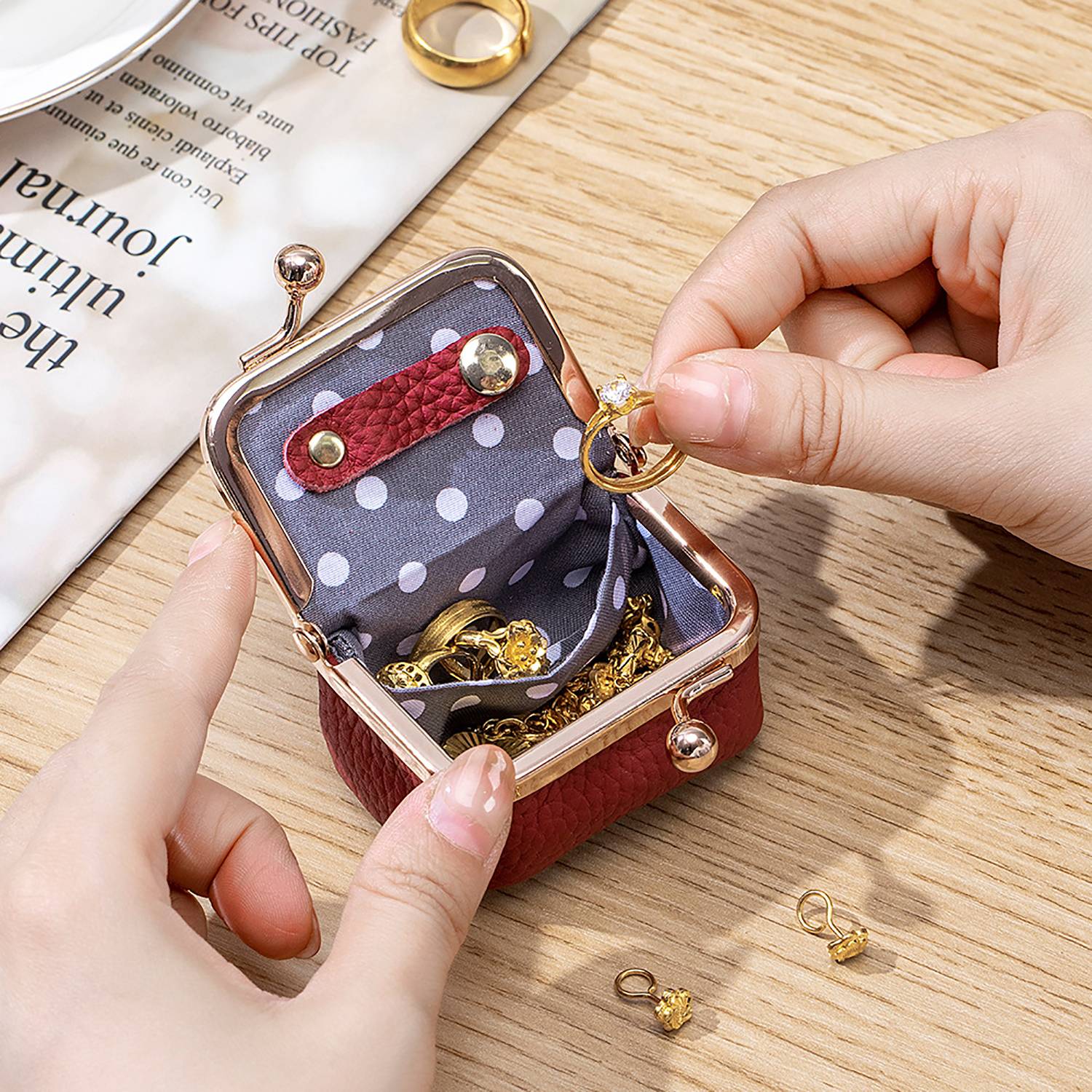PU Leather Mini Travel Jewelry Organizer For Women 10