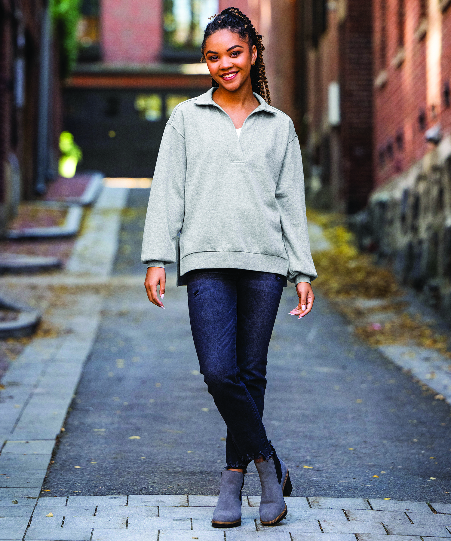 Women's Coastal Sweatshirt 31