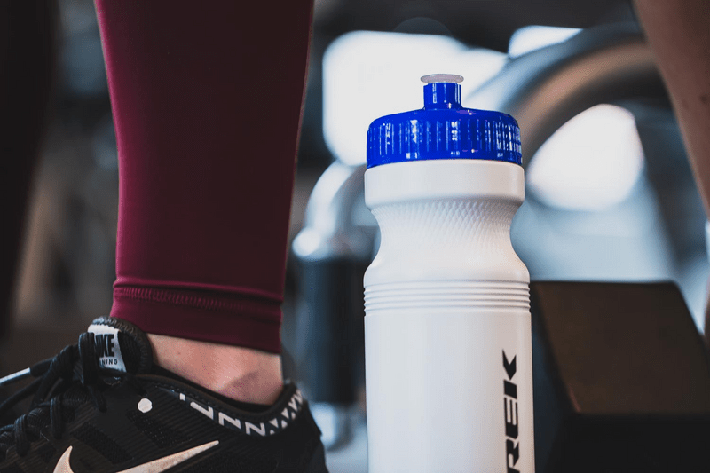 ACCONA 24 oz. PET Sports Bottle with Push/Pull Lid 33