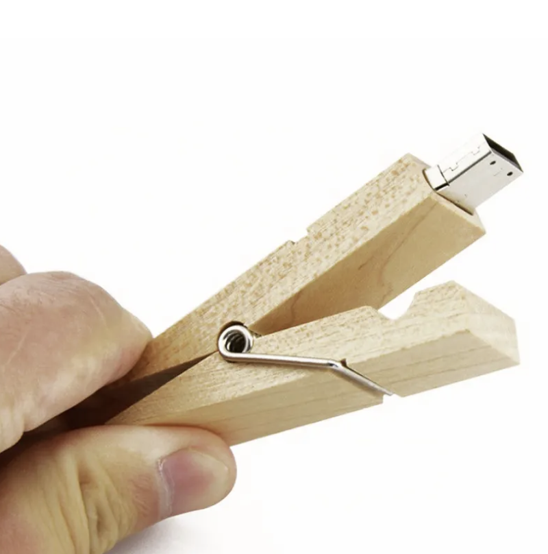 2 GB Clothespin Clip Style USB Flash Drive 4