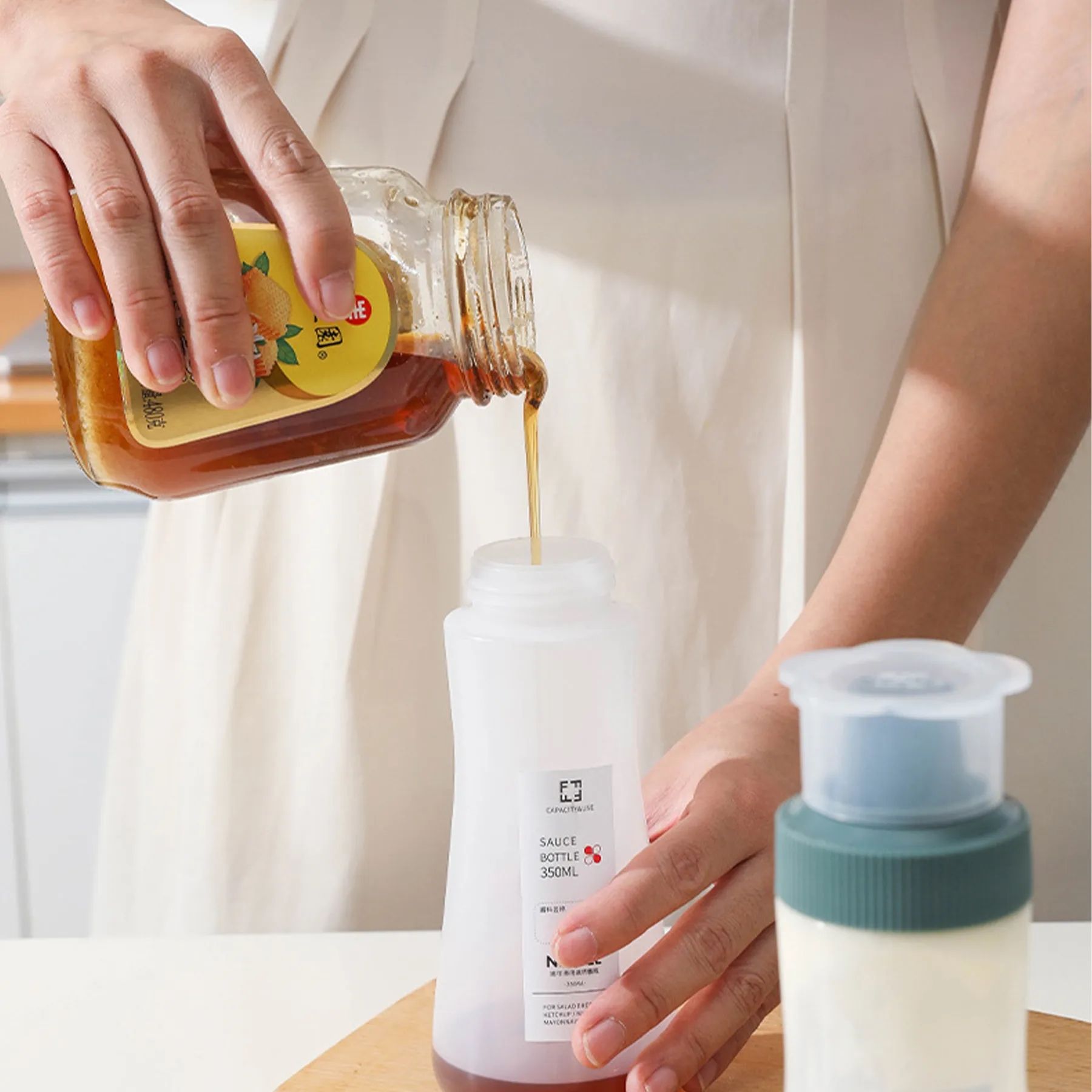 Plastic Household Extruded Seasoning Bottles 7