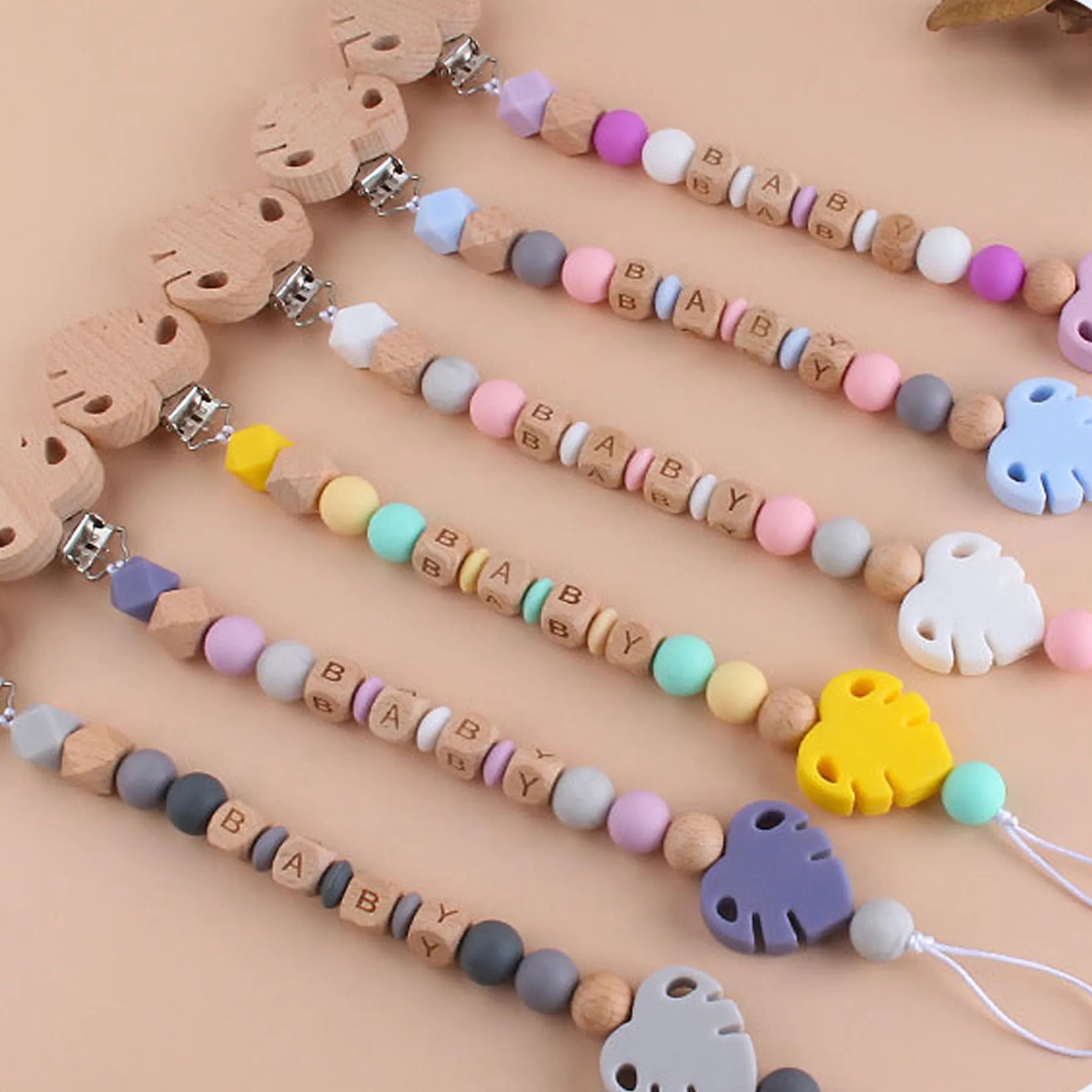 Beech Leaf Pacifier Clip 3