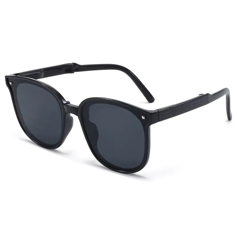 Folding Sunglasses with Travel Case 5