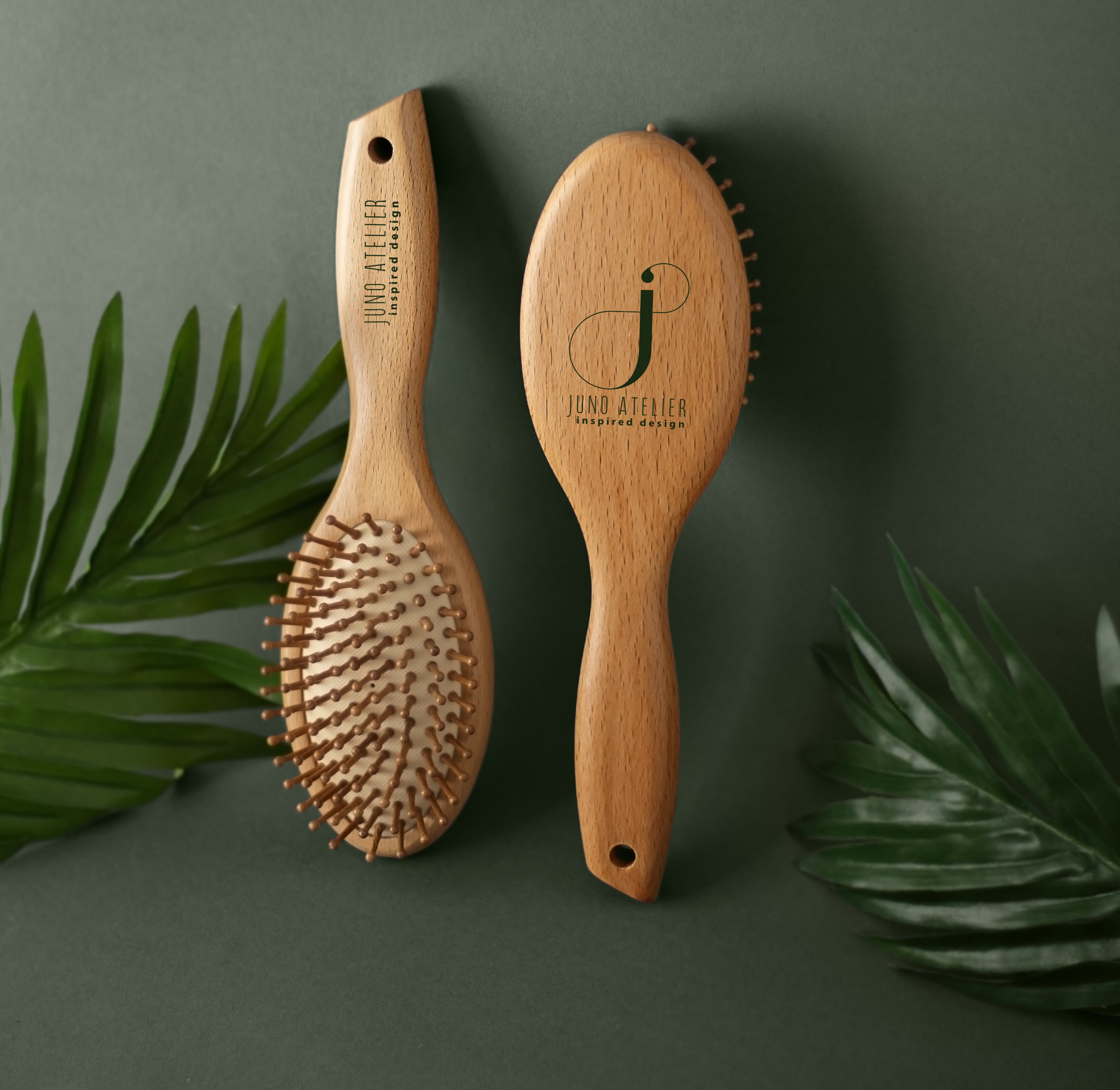 Classic Wood Hairbrush 3