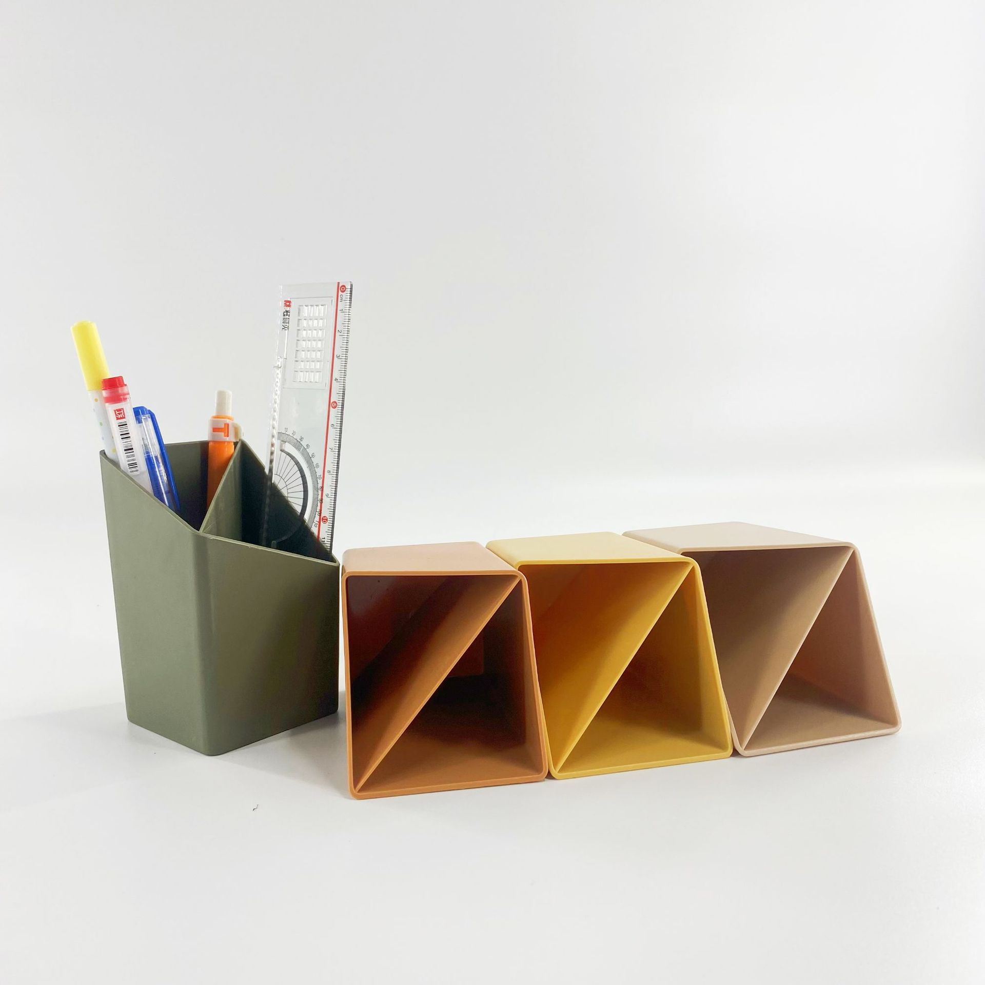 Pen Holder 2