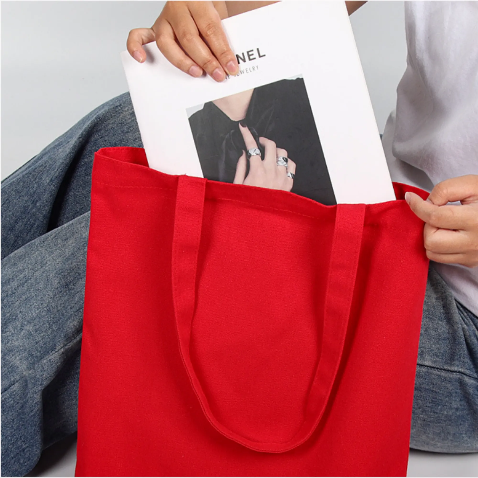 Eco-friendly canvas tote bag with bottom and no sides 3