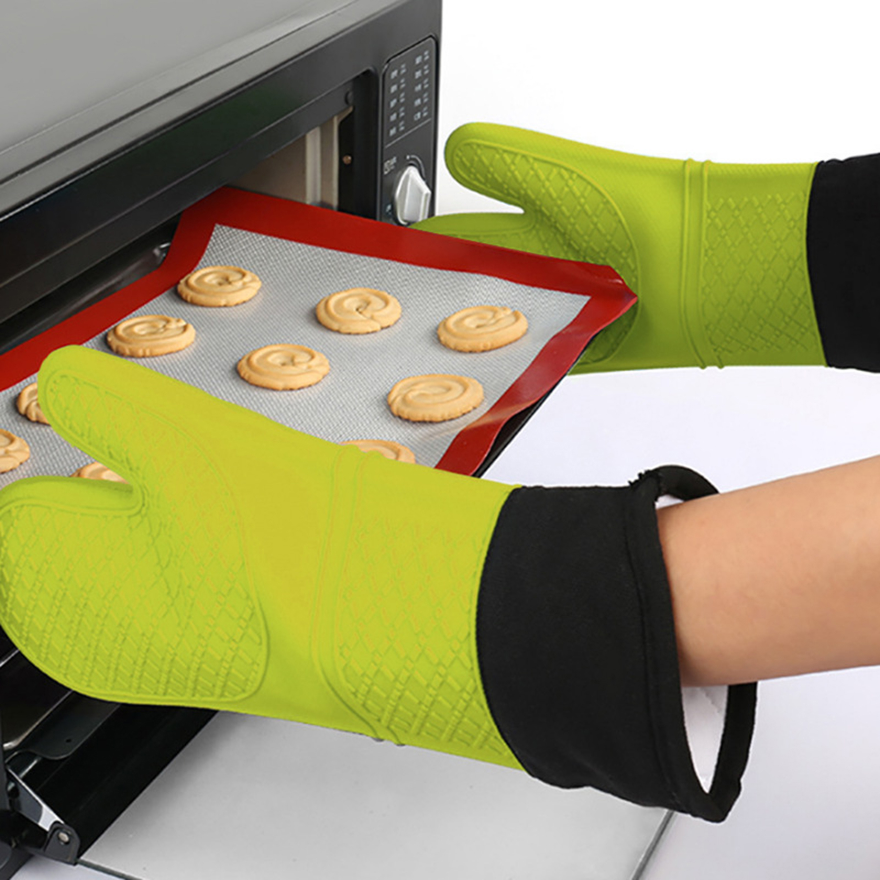 Kitchen Heat-Insulating Silicone Oven Gloves 3