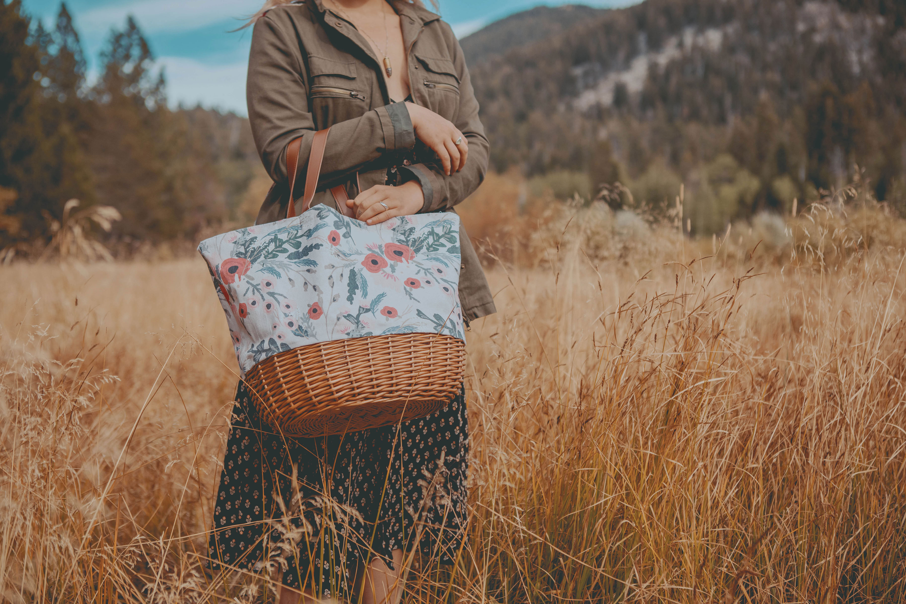 Promenade Picnic Basket 12