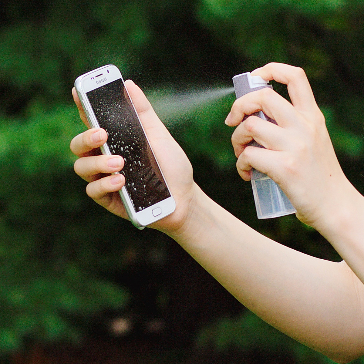 Spray & Swipe Antimicrobial Microfiber Screen Cleaner 7