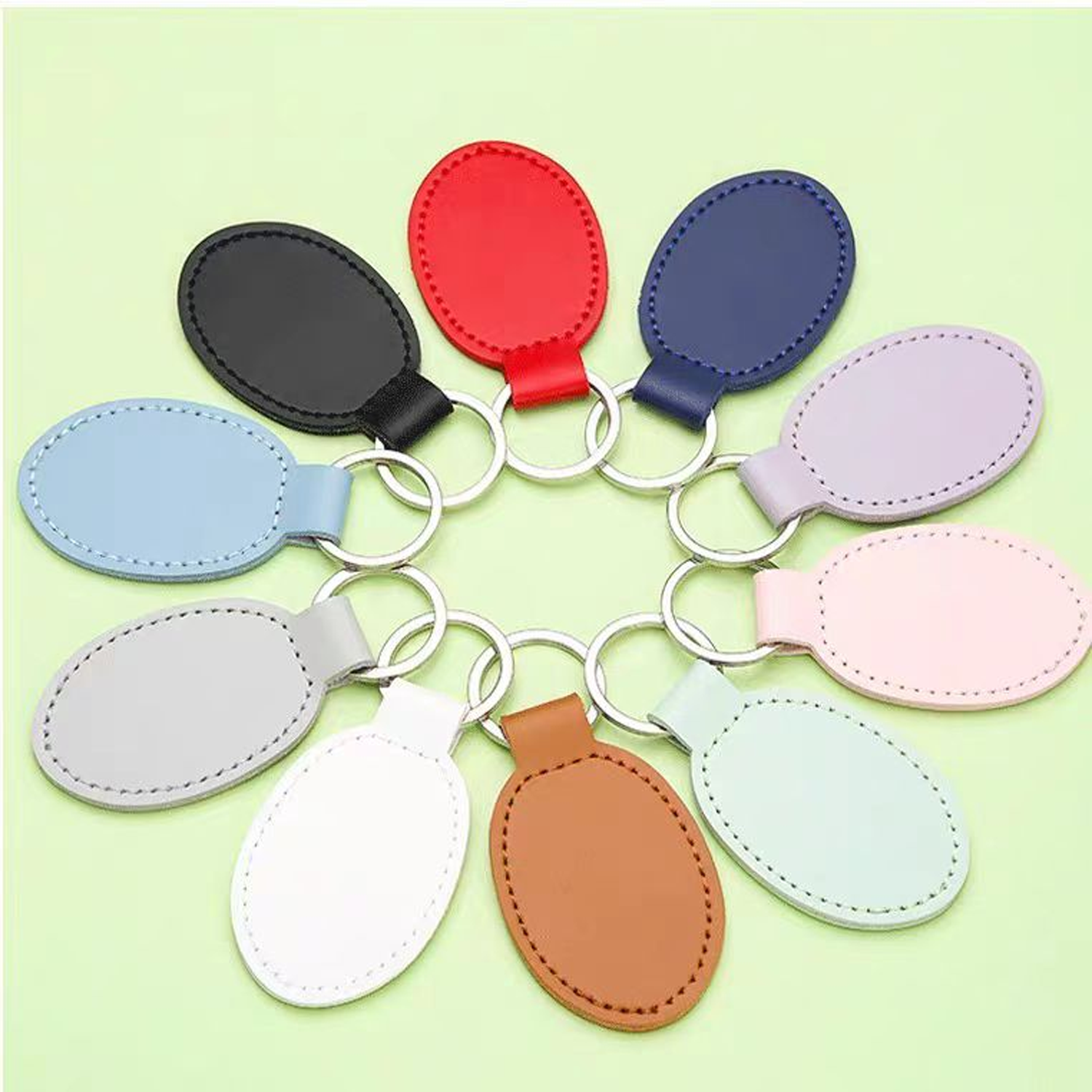 Multicolor Hotel Promotion Customized Leather Keychain 3
