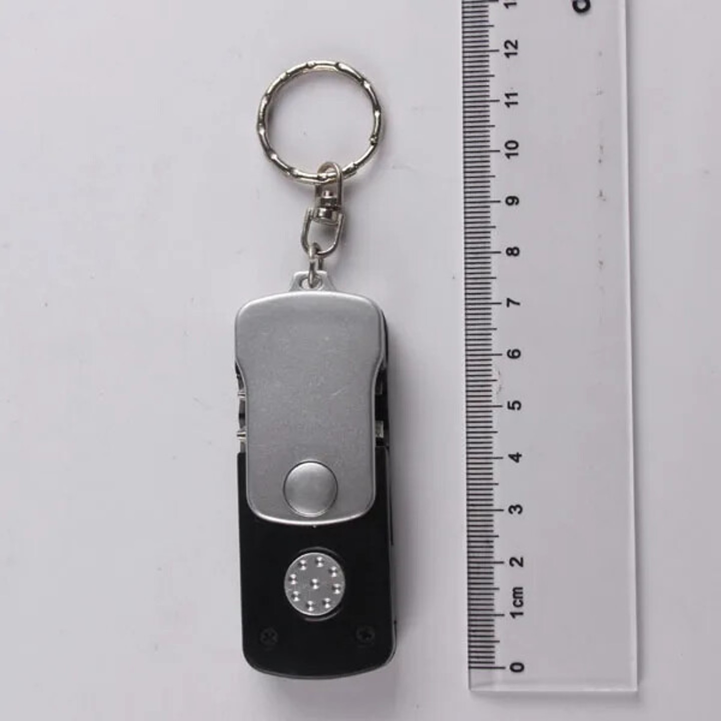 4 In 1 Screwdriver Wth LED Flashlight Keychain 2