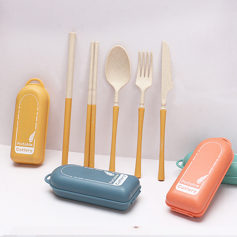 Folding Cutlery Set with Case 1